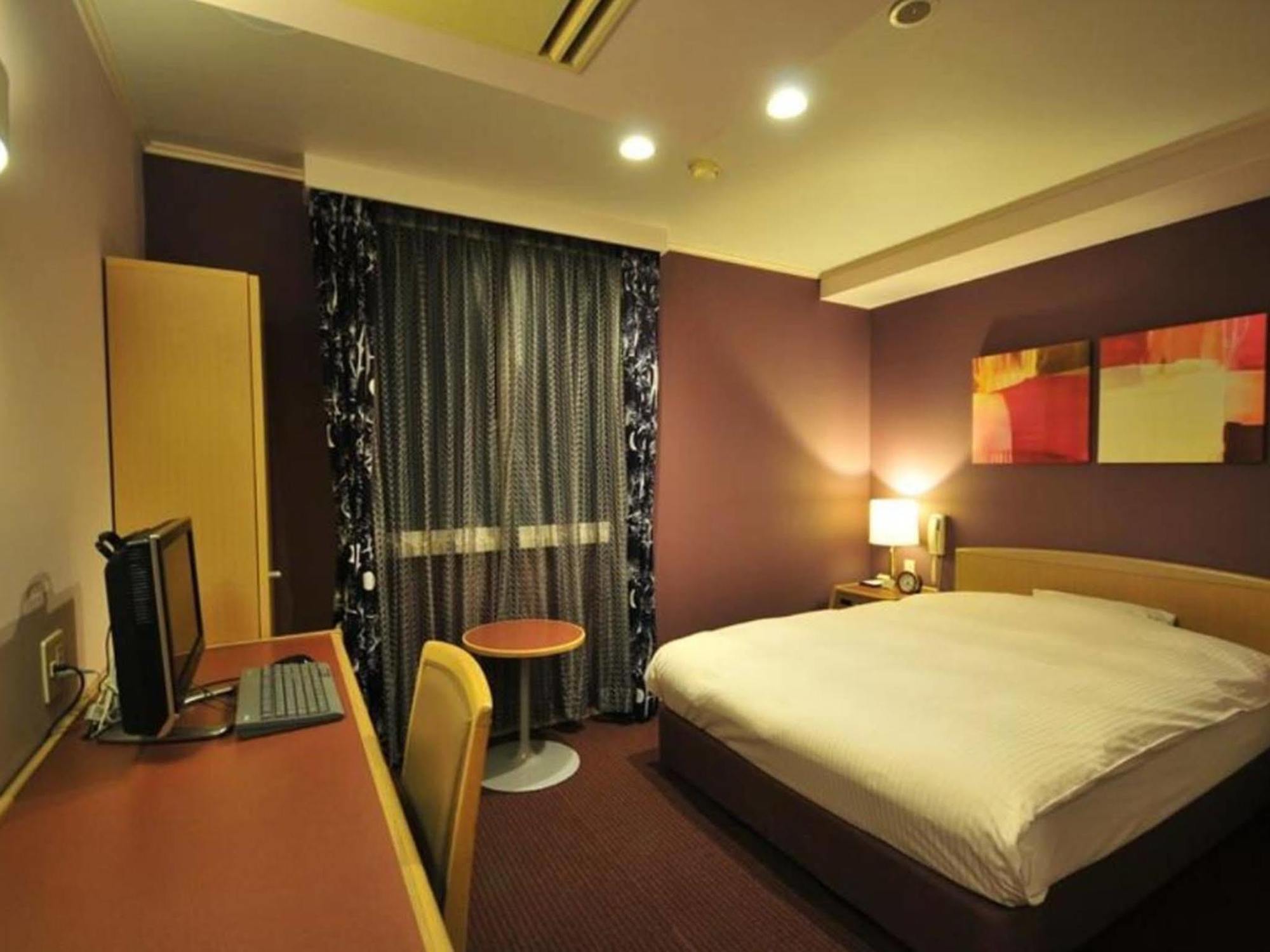 Hotel Top Inn Мацуяма Екстериор снимка